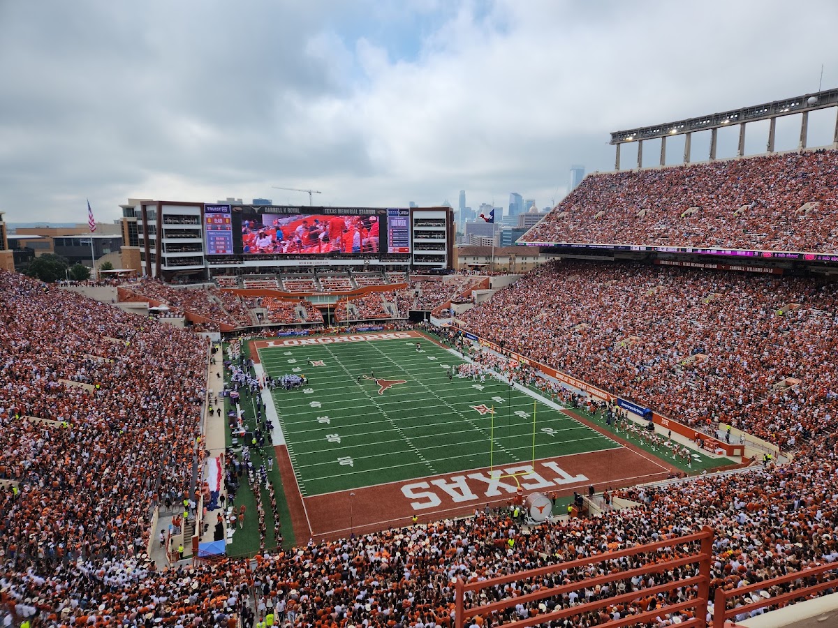 DKR-Texas Memorial Stadium in Austin filled with fans on a Texas Longhorns gameday